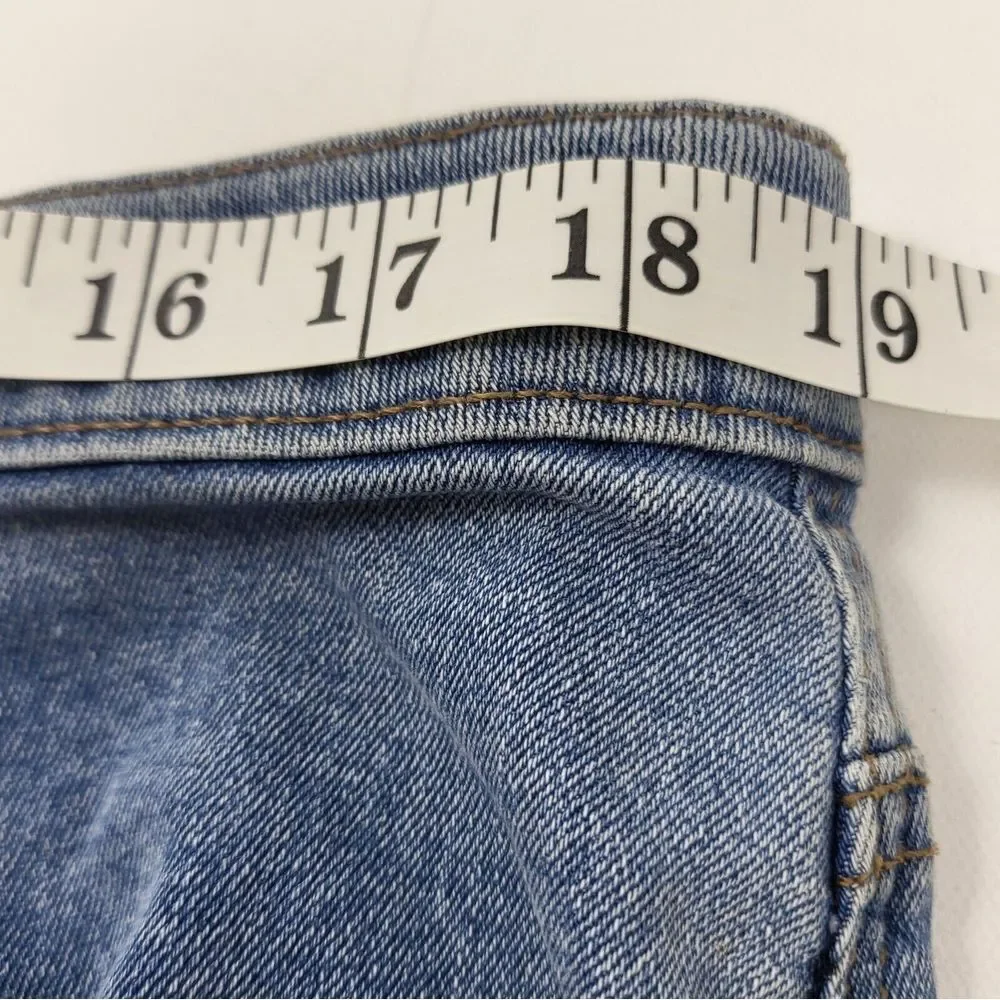 No Boundaries NOBO Destructed Mom Jeans 19‎ Super High Rise Raw Hem Medium Wash